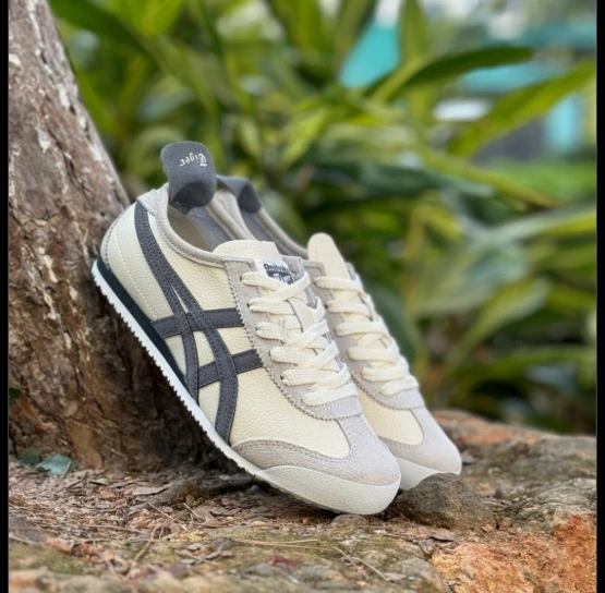 ONITSUKA TIGER STREET ICON THIRFT SNEAKER